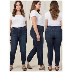 Torrid Women's Plus Size Jeans Size 22R Dark Wash Blue Denim Raw Hem Stretch